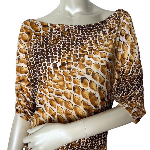 Huefulitn brand Brown Animal Print Top - Picture 2 of 8